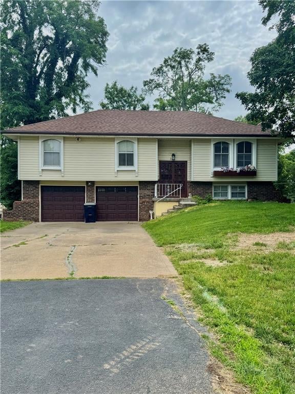 3417 Prather Rd, Kansas City, MO 64116
