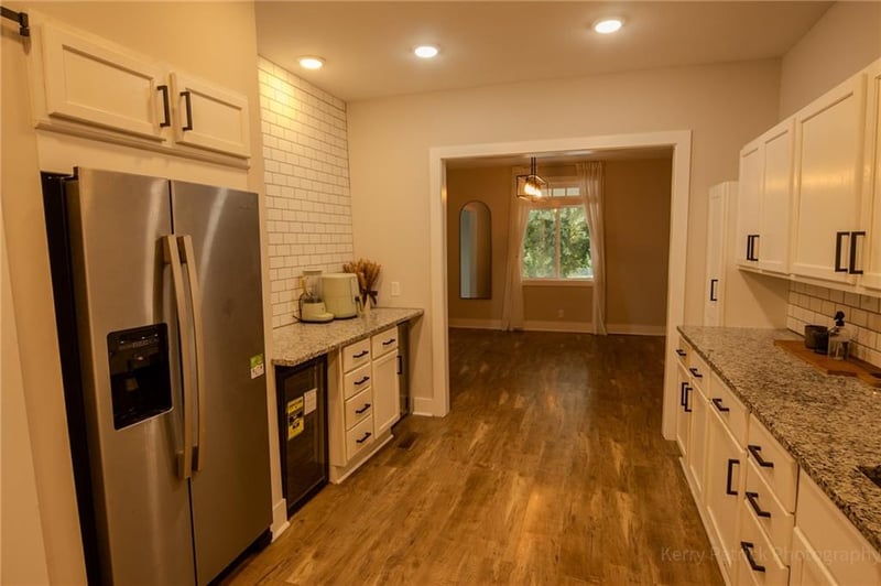 2904 Charles St, St Joseph, MO 64501