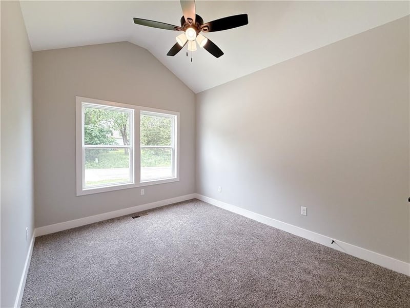 503 Lexington St, Harrisonville, MO 64701