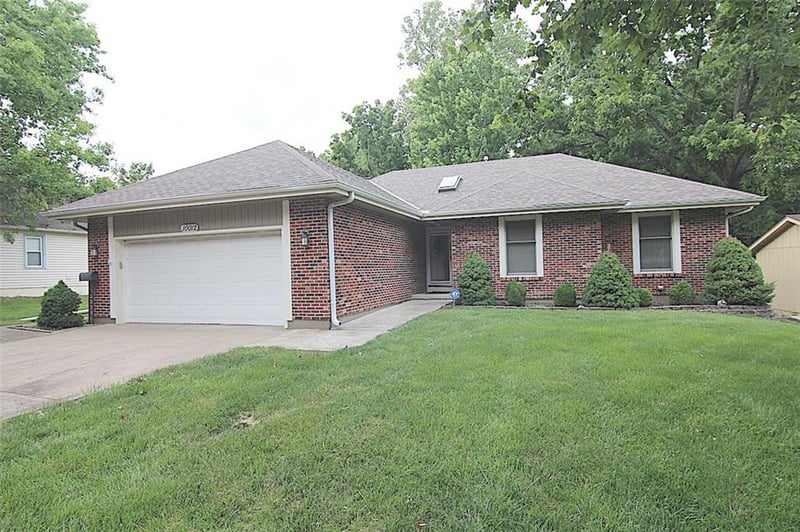 10012 E 72nd St, Kansas City, MO 64133