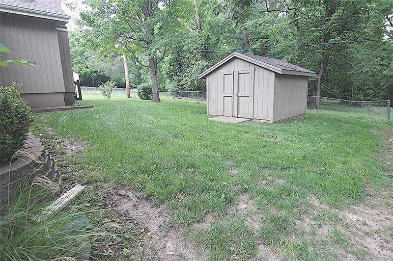 10012 E 72nd St, Kansas City, MO 64133