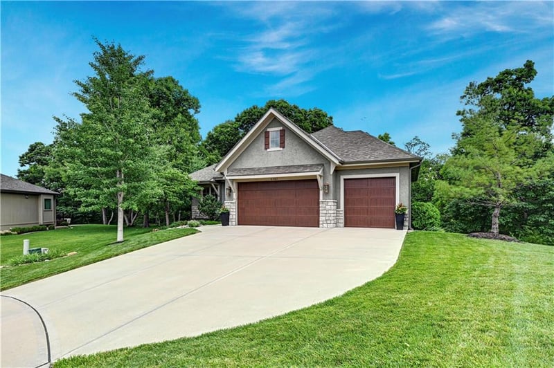 5707 Constance St, Shawnee, KS 66216
