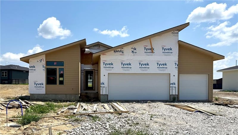 8413 90th Ter, Kansas City, MO 64153