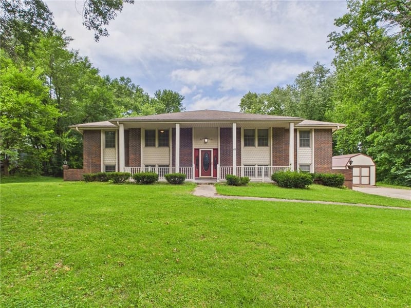 41 360th Rd, Warrensburg, MO 64093