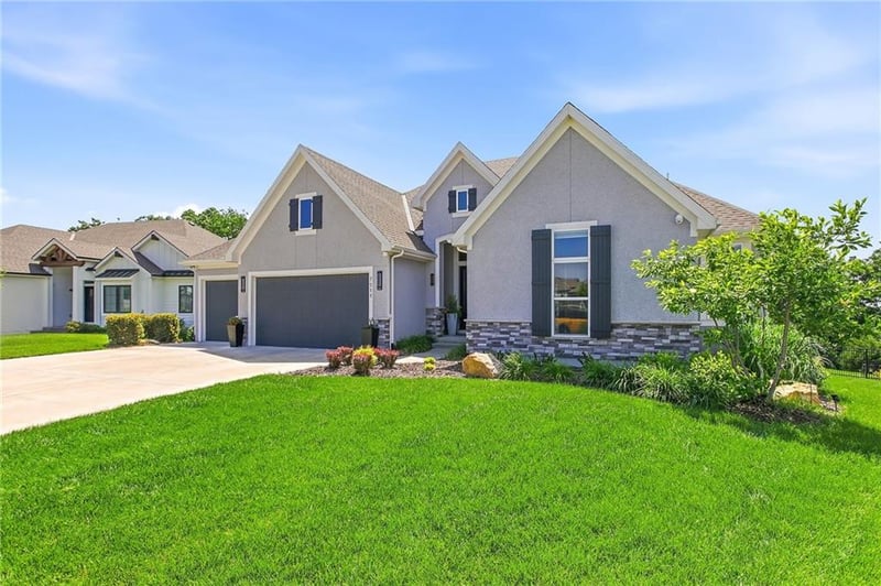7511 Gower Ave, Kansas City, MO 64151