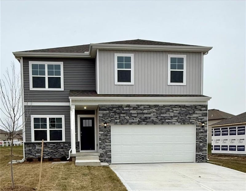706 Solstice Cir, Belton, MO 64012