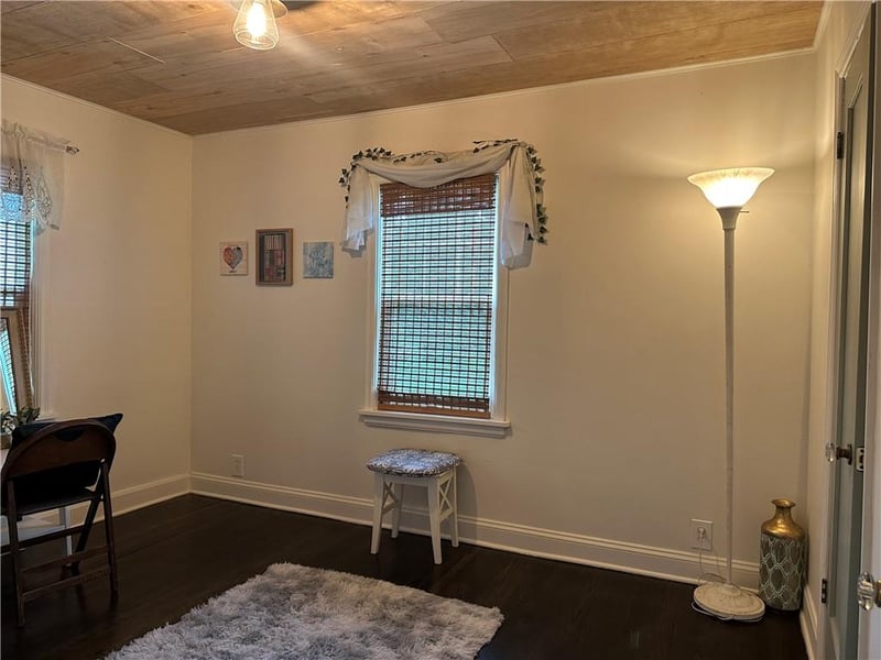 13811 Belmont Ave, Grandview, MO 64030