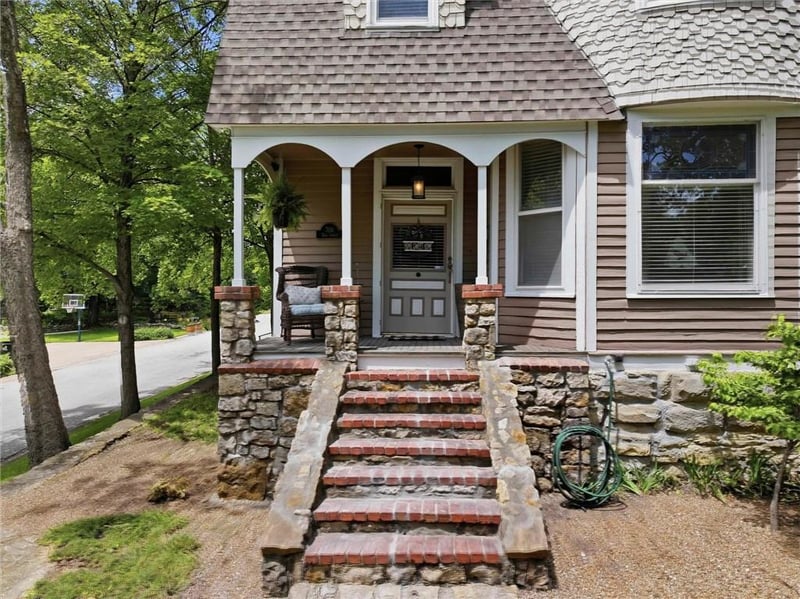 706 Wall St, Harrisonville, MO 64701