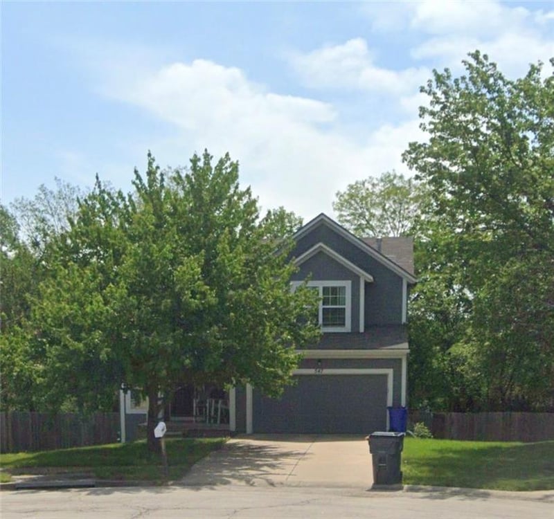 547 Layton St, Olathe, KS 66061