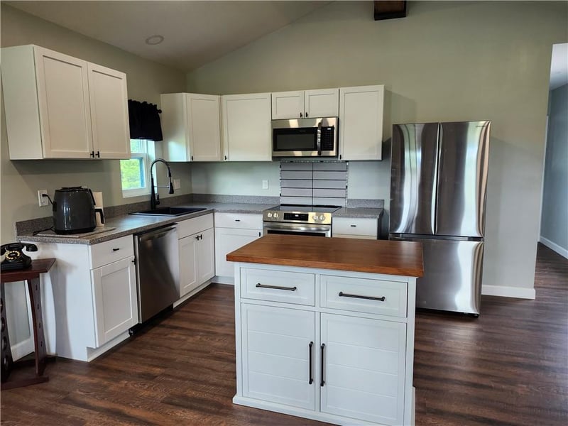 42 Rose Marie Dr, Linn Valley, KS 66040