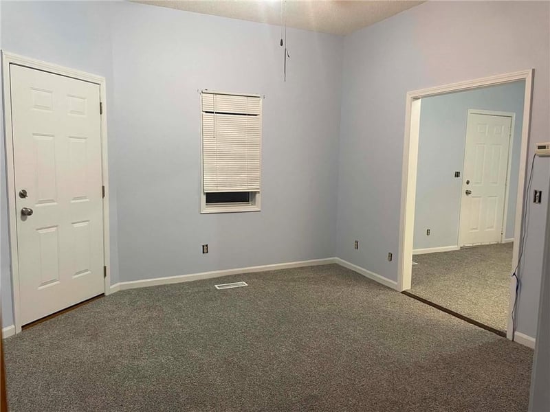 401 Hammond St, Waverly, KS 66871