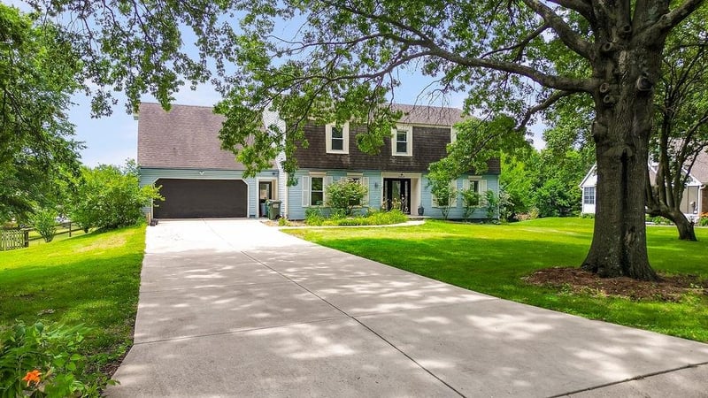 16408 Riggs Rd, Stilwell, KS 66085