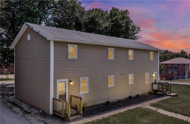 218 South St, Warrensburg, MO 64093