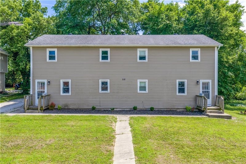 218 South St, Warrensburg, MO 64093