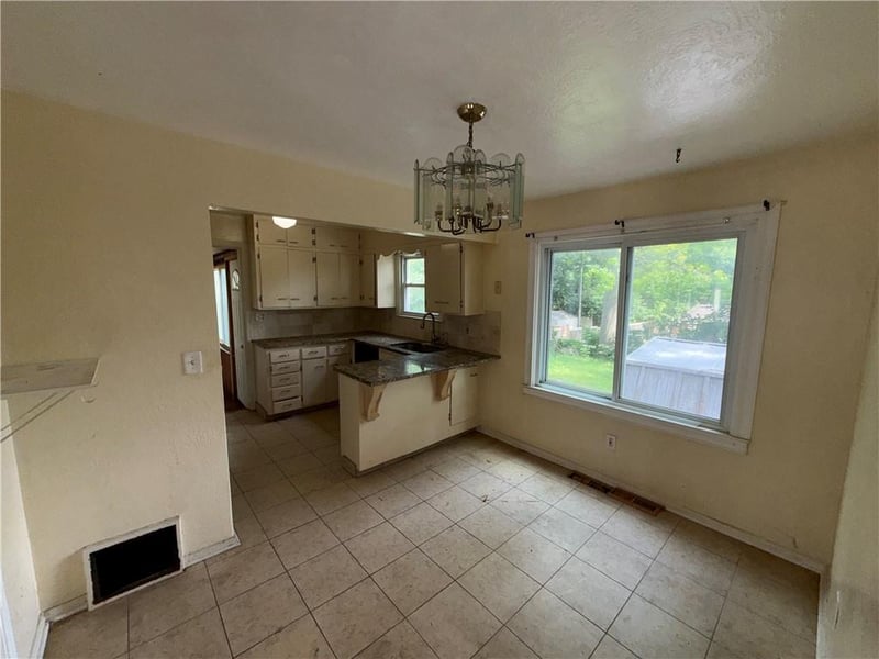 6819 78th St, Overland Park, KS 66204