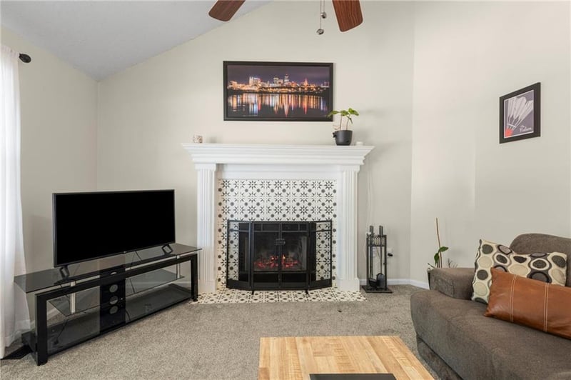 11204 N Booth Ave, Kansas City, MO 64157