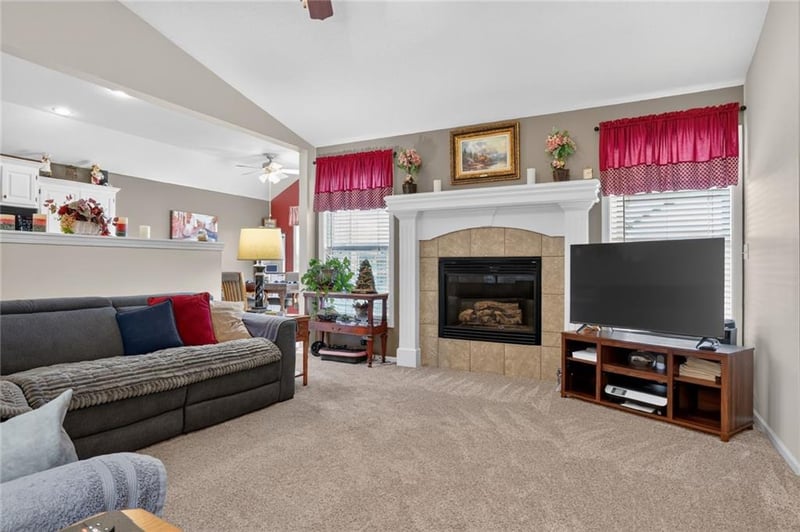 31101 170th St, Gardner, KS 66030