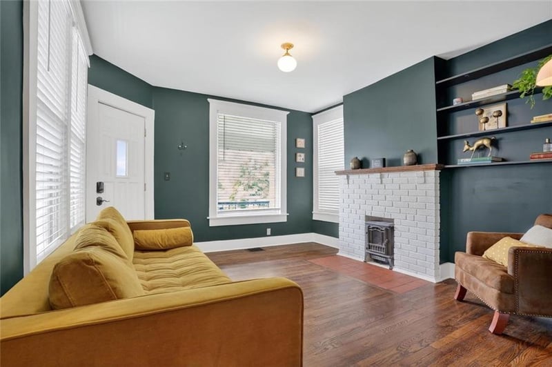3917 Central St, Kansas City, MO 64111