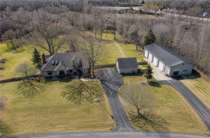 609 92nd Ter, Kansas City, MO 64131