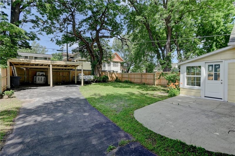 3920 Terrace St, Kansas City, MO 64111