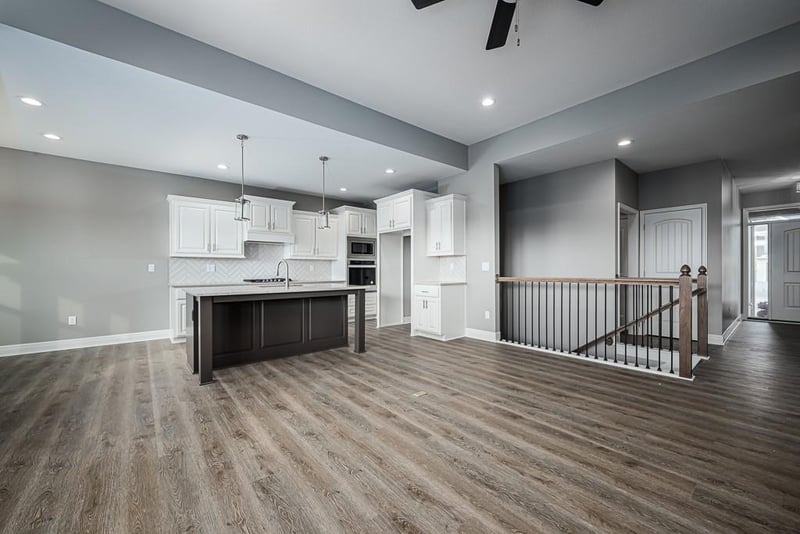 15601 Austin Ct, Basehor, KS 66007