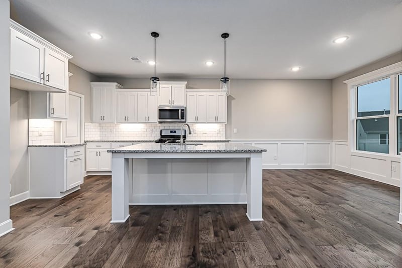 15601 Austin Ct, Basehor, KS 66007