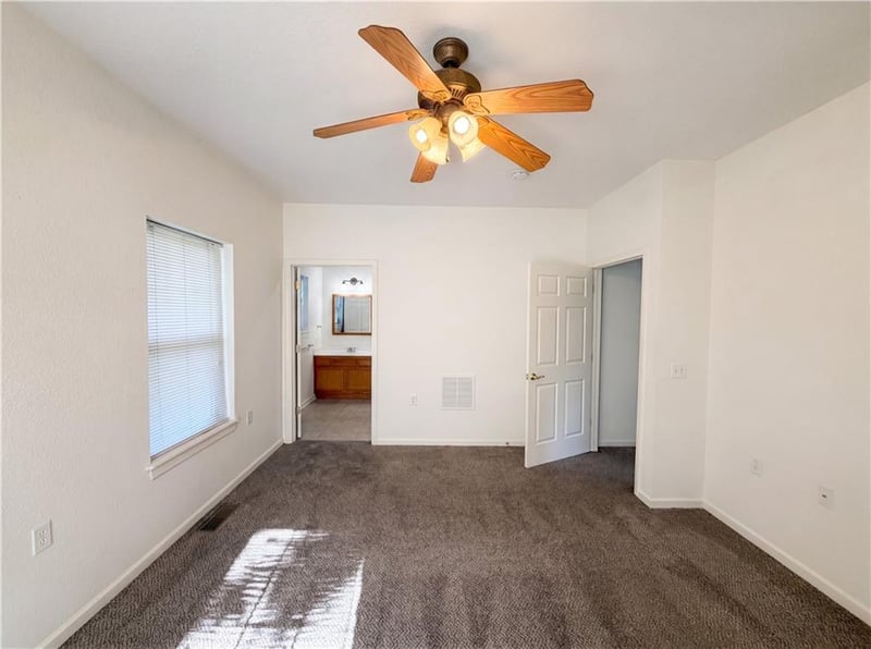 3407 Forest Ave, Kansas City, MO 64109