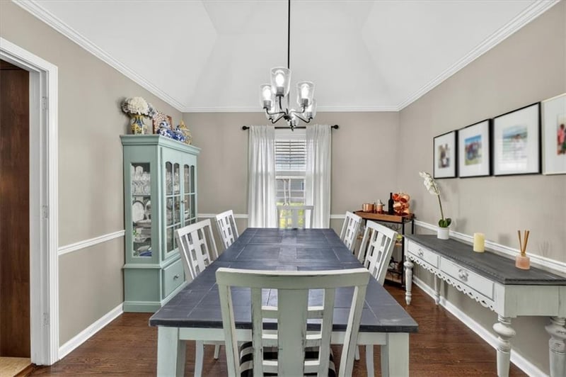 10287 Rosewood St, Overland Park, KS 66207