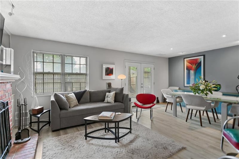 8019 130 Ct, Grandview, MO 64030