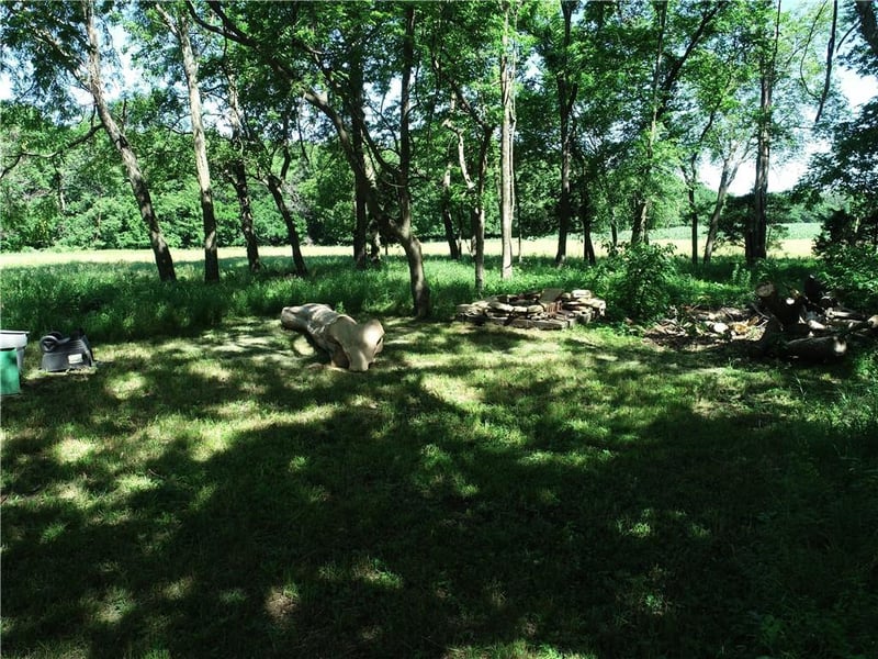 Metcalf Rd, Louisburg, KS 66053