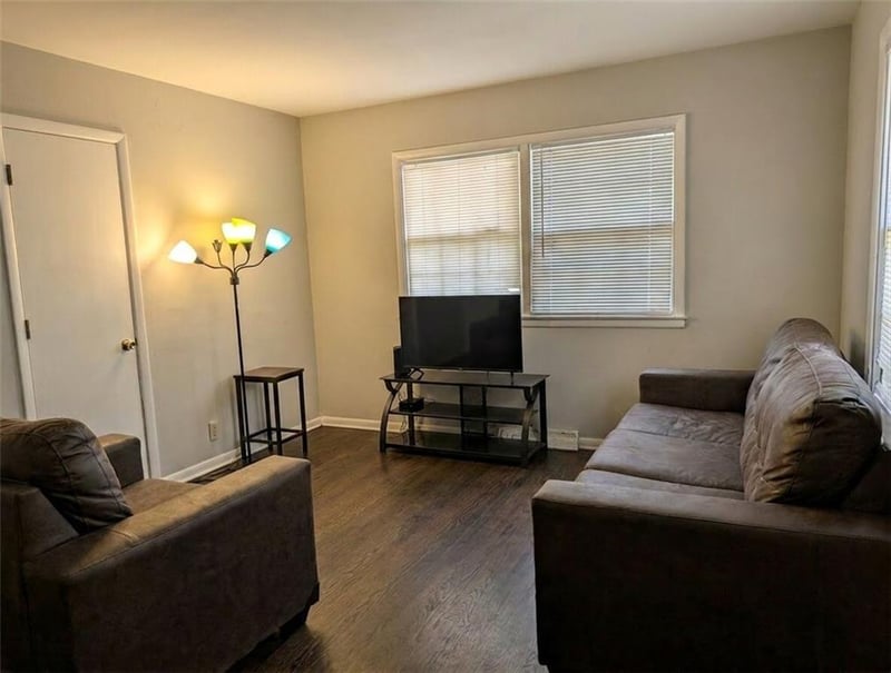 1618 Appleton Ave, Independence, MO 64052