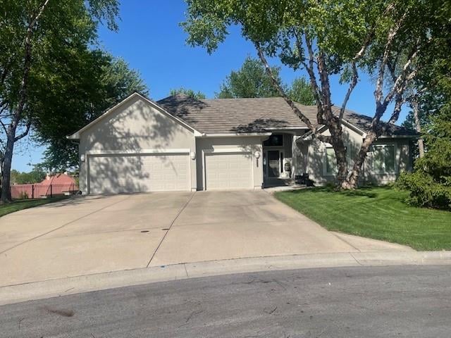 4317 NE Maplegate Ct, Lee's Summit, MO 64064