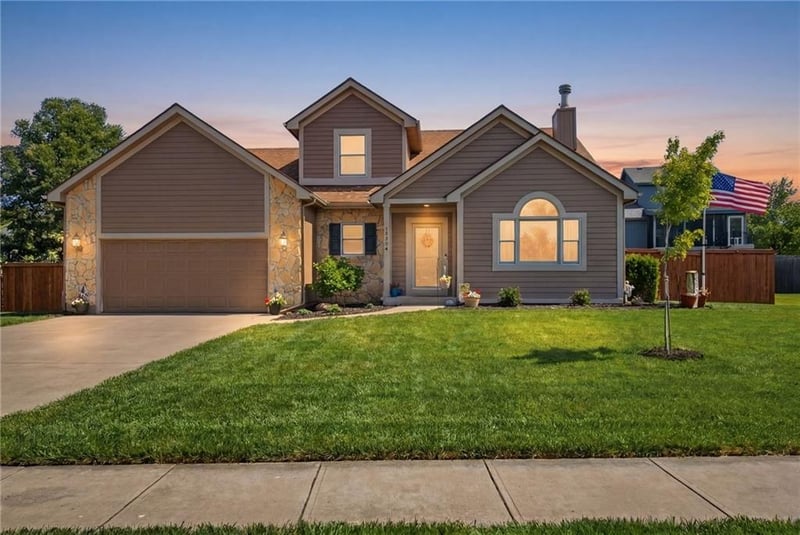 29900 184th St, Gardner, KS 66030