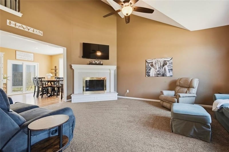 29900 184th St, Gardner, KS 66030