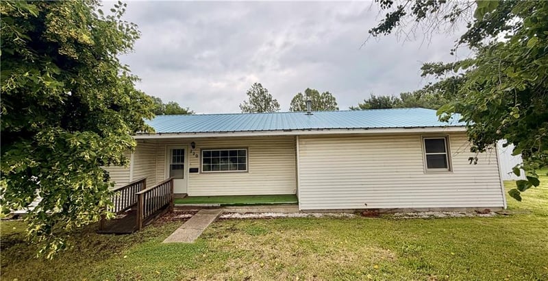220 22nd St, Unionville, MO 63565