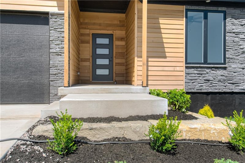 7604 N Gower Ave, Kansas City, MO 64151