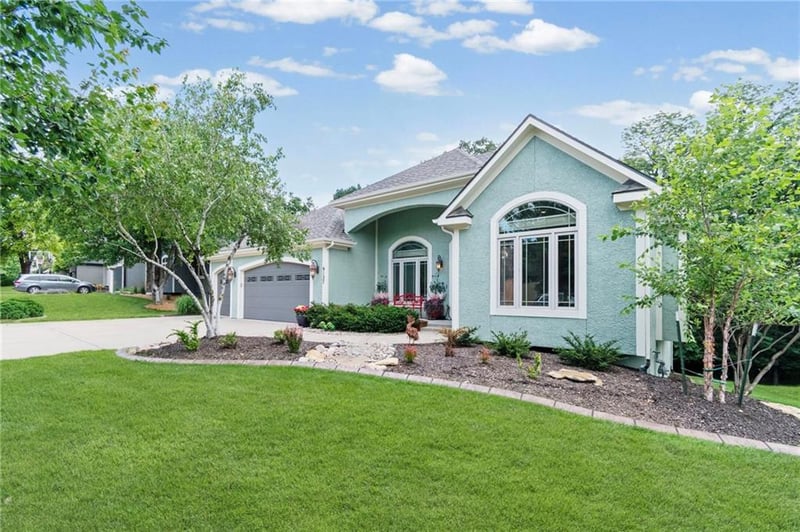 9127 Evanston Ave, Kansas City, MO 64157