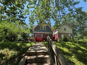 1014 Agnes Ave, Kansas City, MO 64127