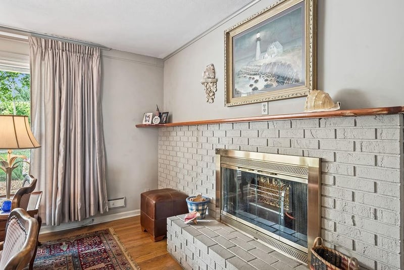 8601 Metcalf Ave, Overland Park, KS 66212
