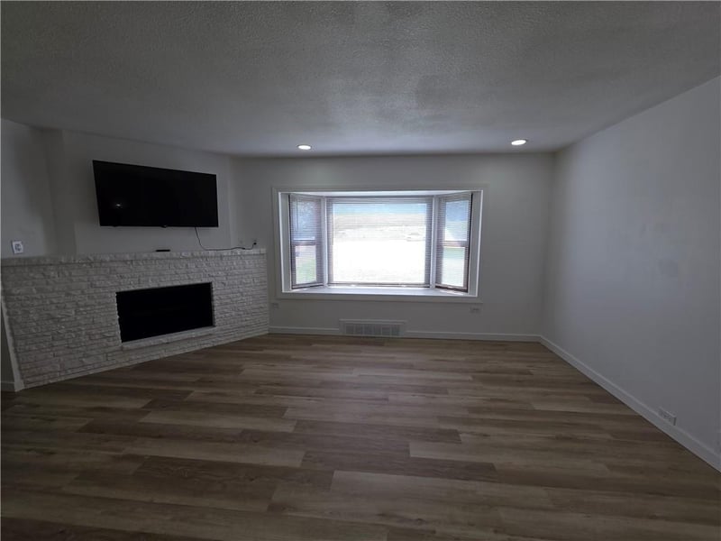 1704 State Route 291 Hw, Independence, MO 64057