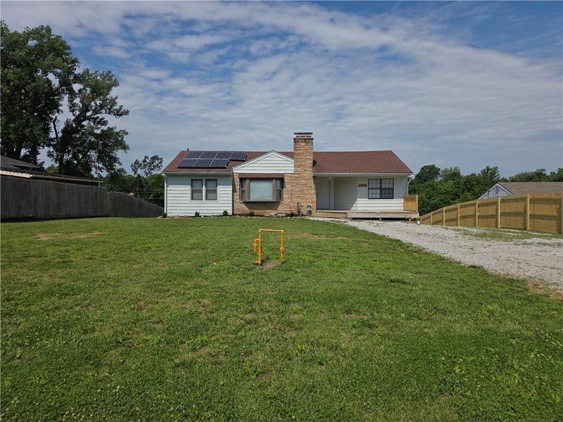 1704 State Route 291 Hw, Independence, MO 64057