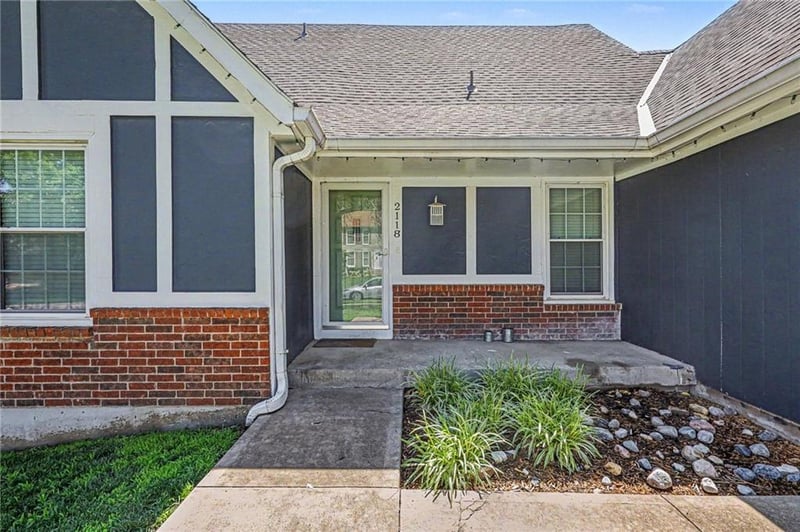 2118 Central St, Olathe, KS 66062