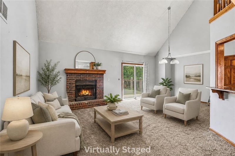 2118 Central St, Olathe, KS 66062