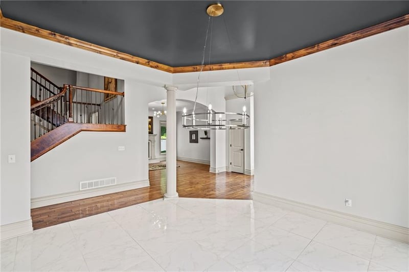 20215 89th Ter, Lenexa, KS 66220