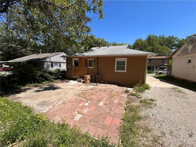 3716 Mersington Ave, Kansas City, MO 64128