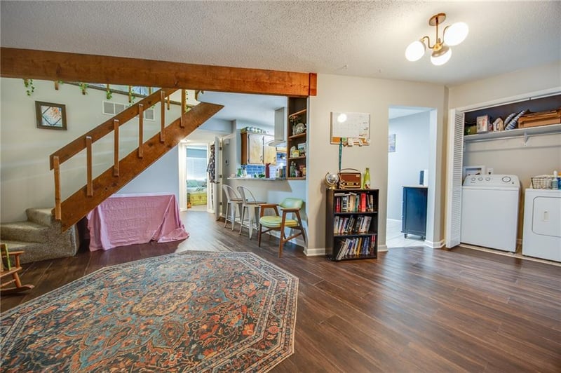3615-3617 Brush Creek Dr, Lawrence, KS 66047