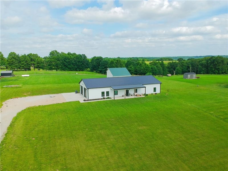 8009 Enochs Mills Rd, Grain Valley, MO 64029