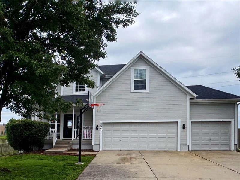 29417 186th St, Gardner, KS 66030