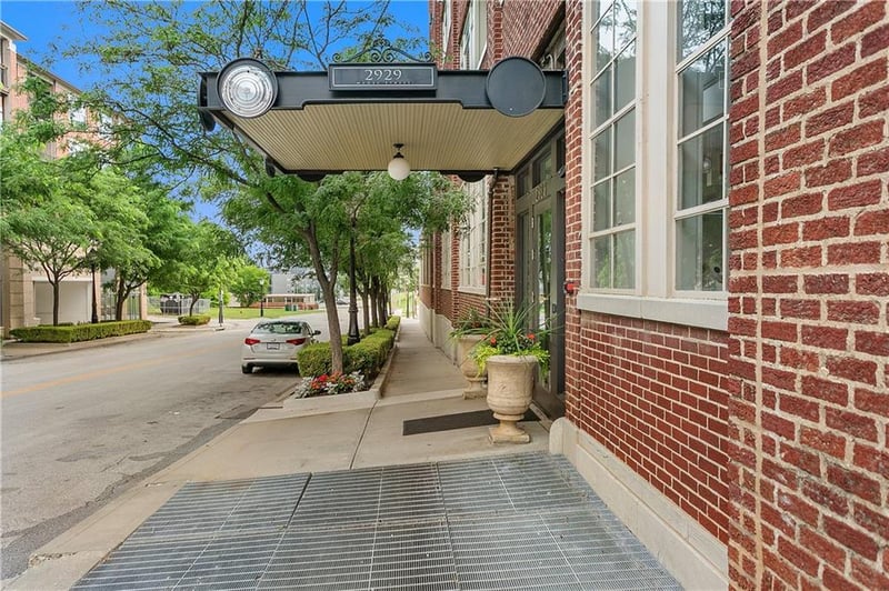 2929 Mcgee St #409, Kansas City, MO 64108