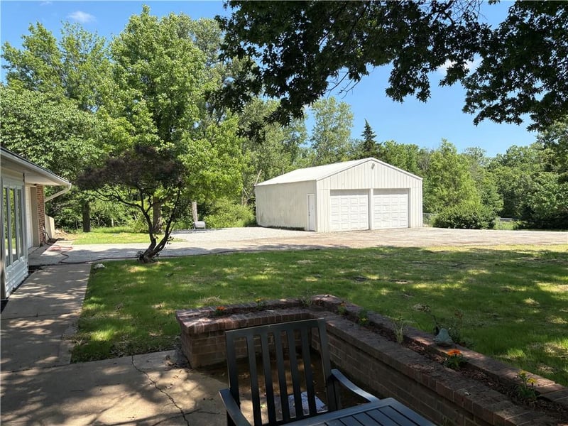 10023 Munro Rd, Lone Jack, MO 64070